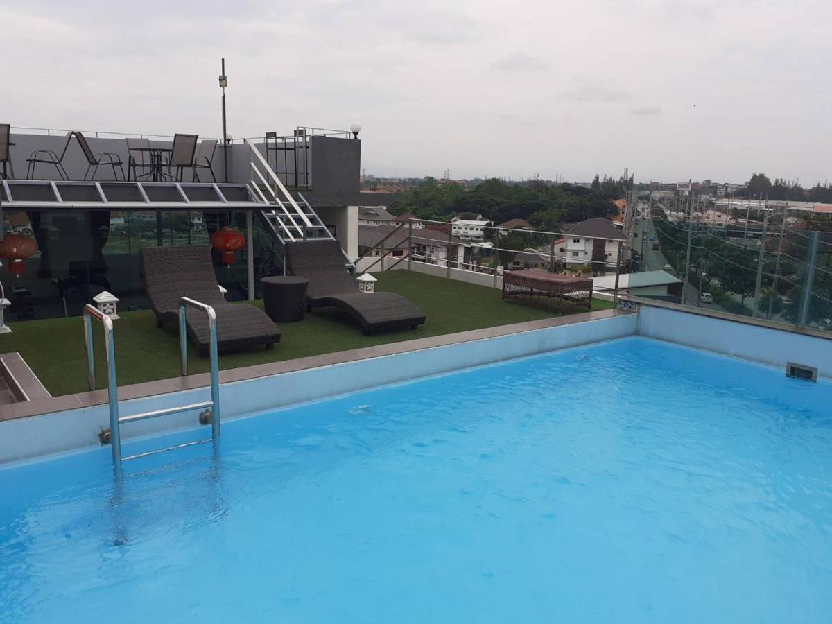 צ'יאנג מאי The Greenery Central Suite & Hotel מראה חיצוני תמונה